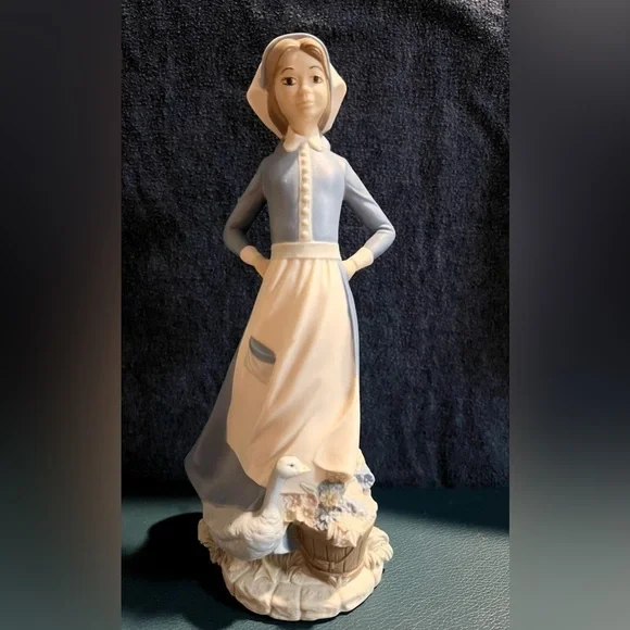 Vintage Byron Molds Ceramic Figurine• Lottie Girl with Goose & Flowers •1984 •9” - Picture 2 of 5
